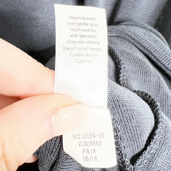 Athleta Women's Serenity Criss Cross Grey Crewneck Athletic Sweatshirt Sweater - Picture 16 of 16